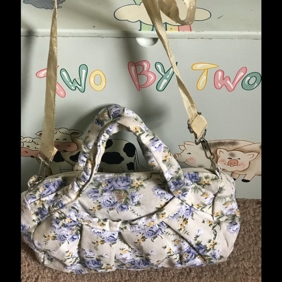 Blue Swiss Roses Small Handbag - Picture 5 of 8